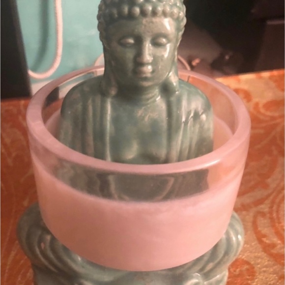 CHANEL Classic Lucite Bracelet - Picture 5 of 6